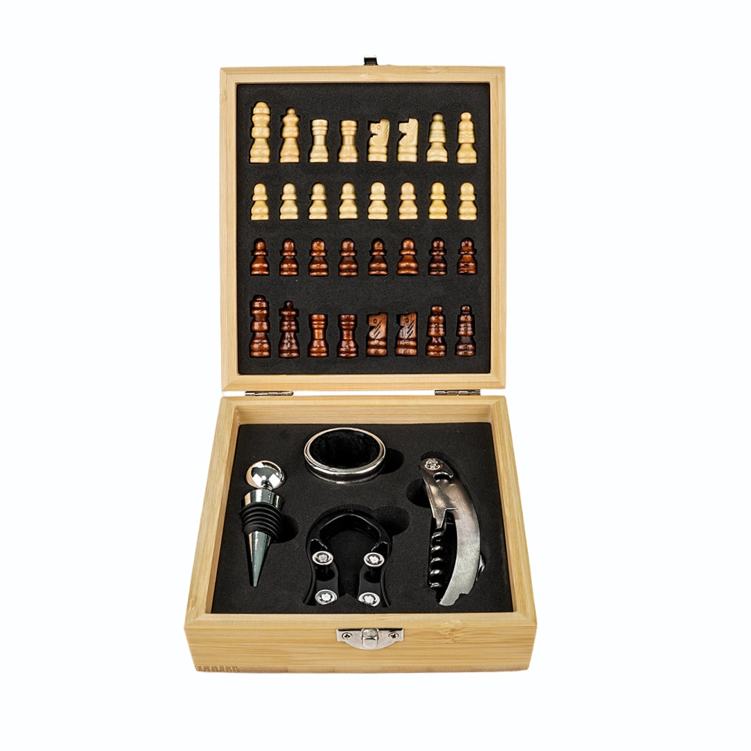 Set de Vino con Juego de Ajedrez 5 Piezas en Caja de Madera